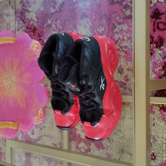 Boys Reebok - Picture 2 of 3